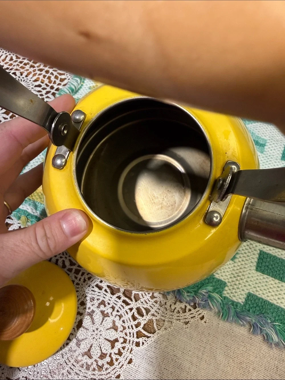 Stainless steel yellow whistling tea kettle coffee pot